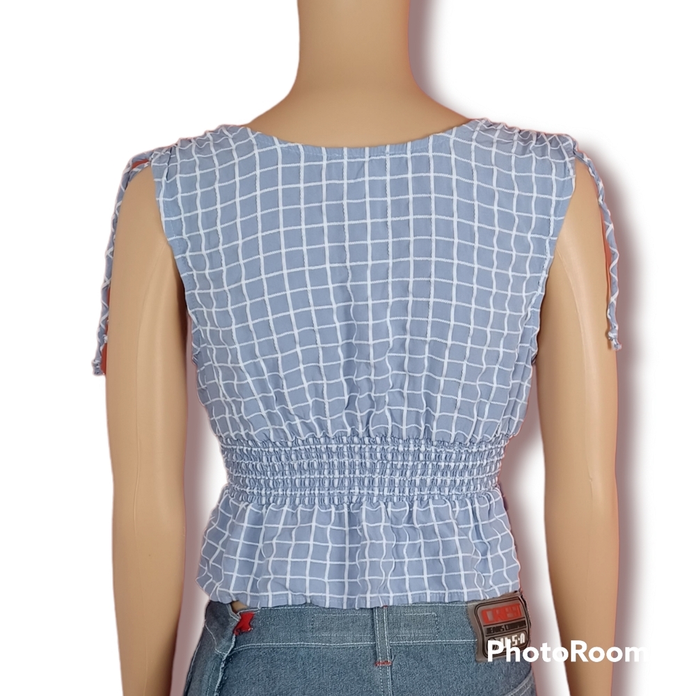Urban Romantics Light Blue Gingham V- Neck Sleeveless Top - Picture 3 of 4